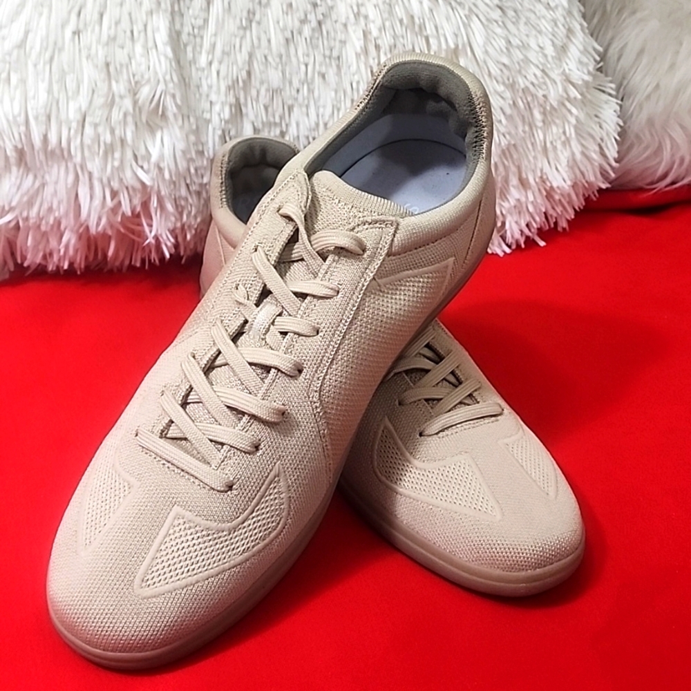 Rothy's Beige Men's Sneakers
